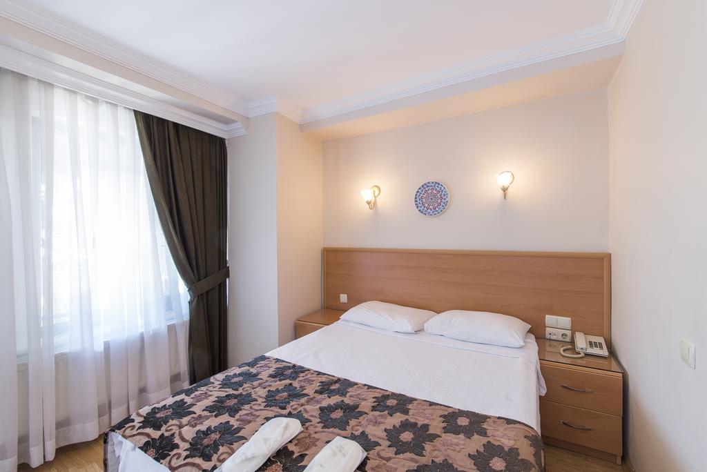 Цены в отеле Deniz Houses
