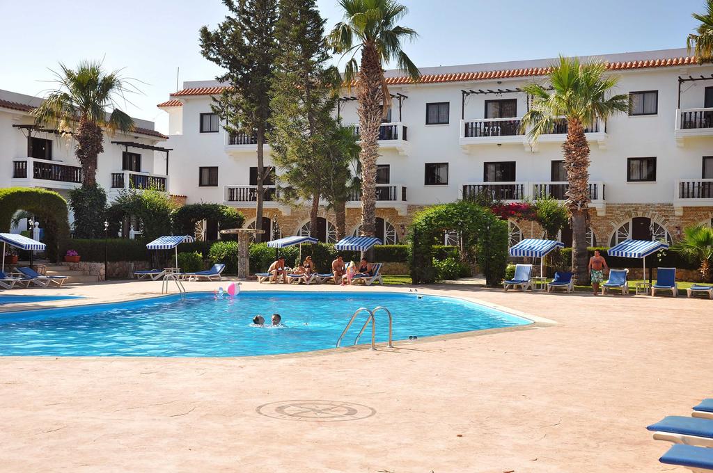 Wakacje hotelowe Lysithea Hotel Apartments Larnaka