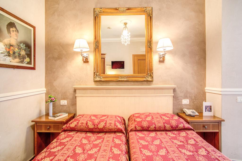 Caravaggio Hotel, 3, фотографії