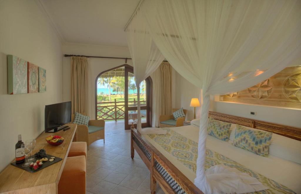 Гарячі тури в готель Bluebay Beach Resort & Spa Ківенгва Танзанія