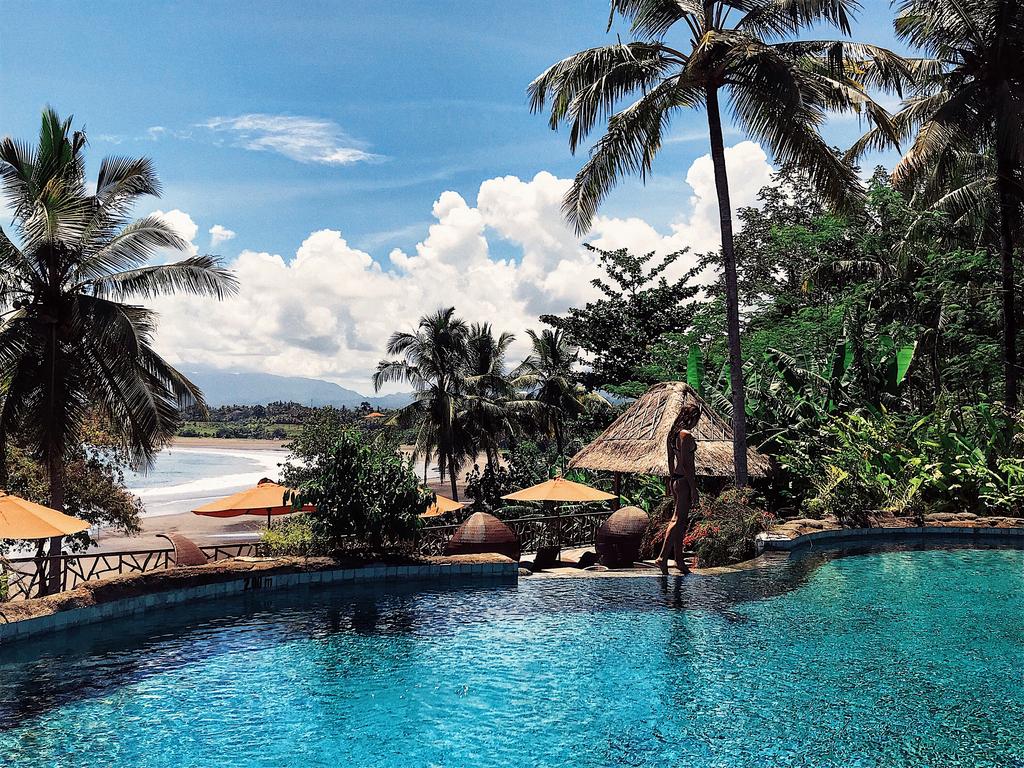 Отдых в отеле Puri Dajuma Cottages Beach Eco-Resort & Spa