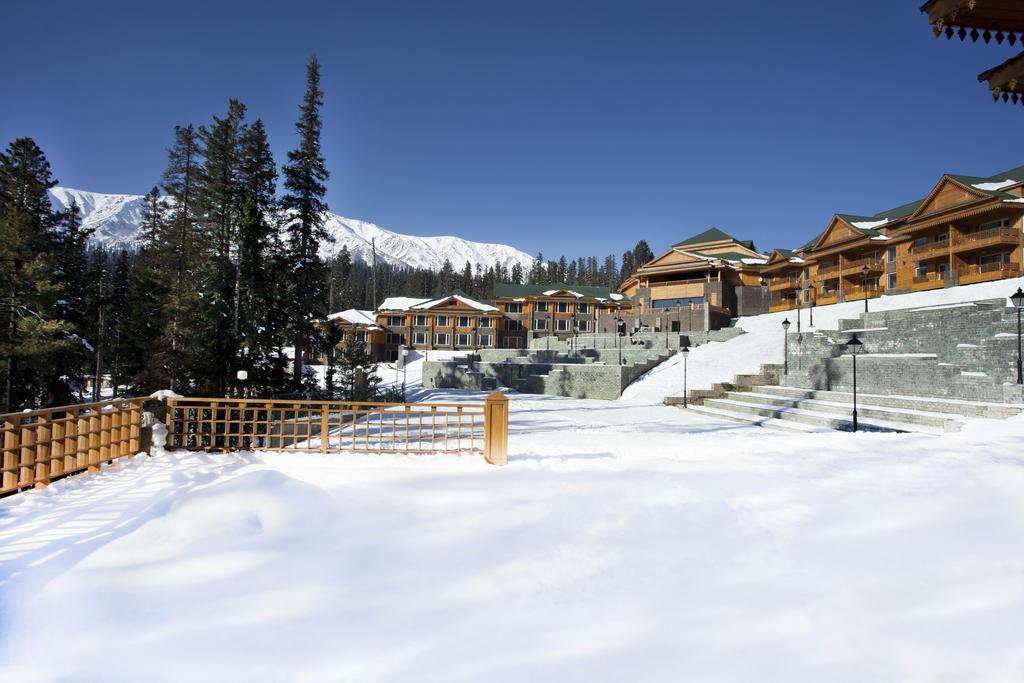 Горящие туры в отель The Khyber Himalayan Resort & Spa Мадурай Индия