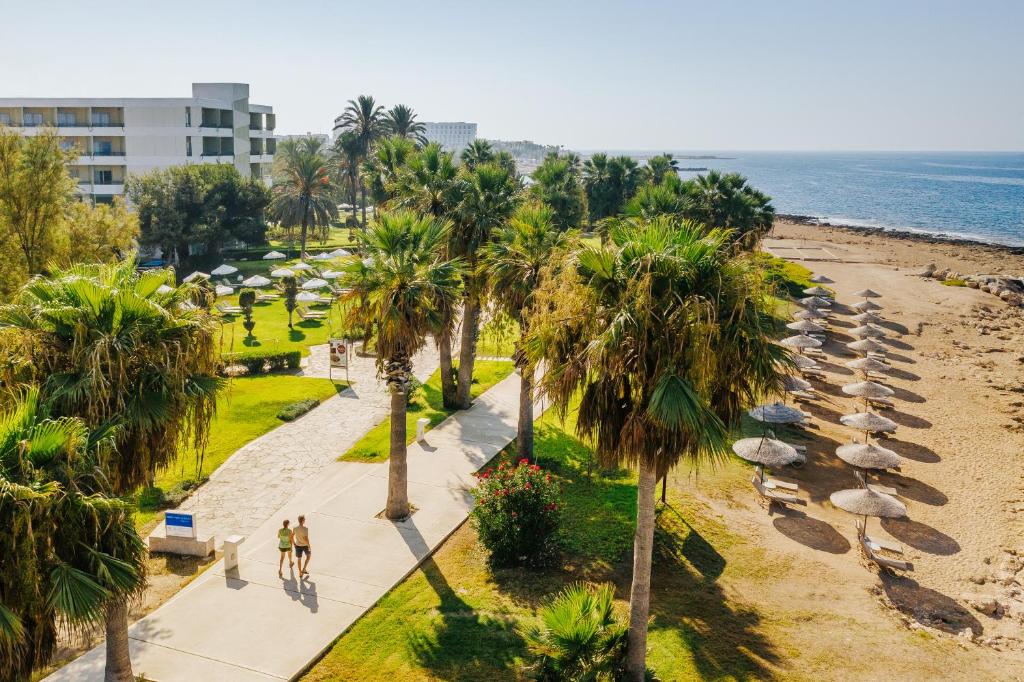 Louis Imperial Beach Hotel Кіпр ціни