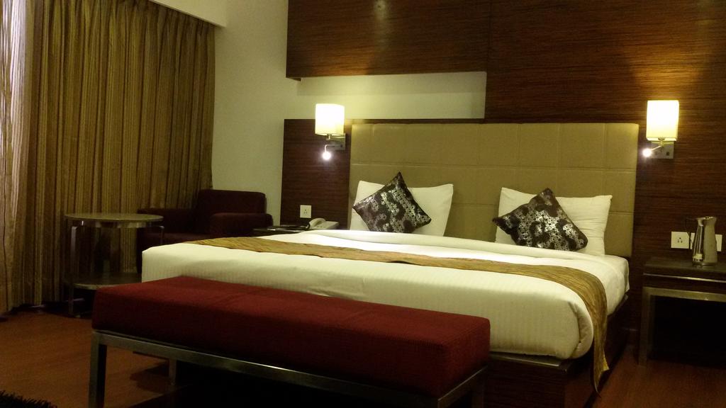 Горящие туры в отель Suba Star Ахмадабад