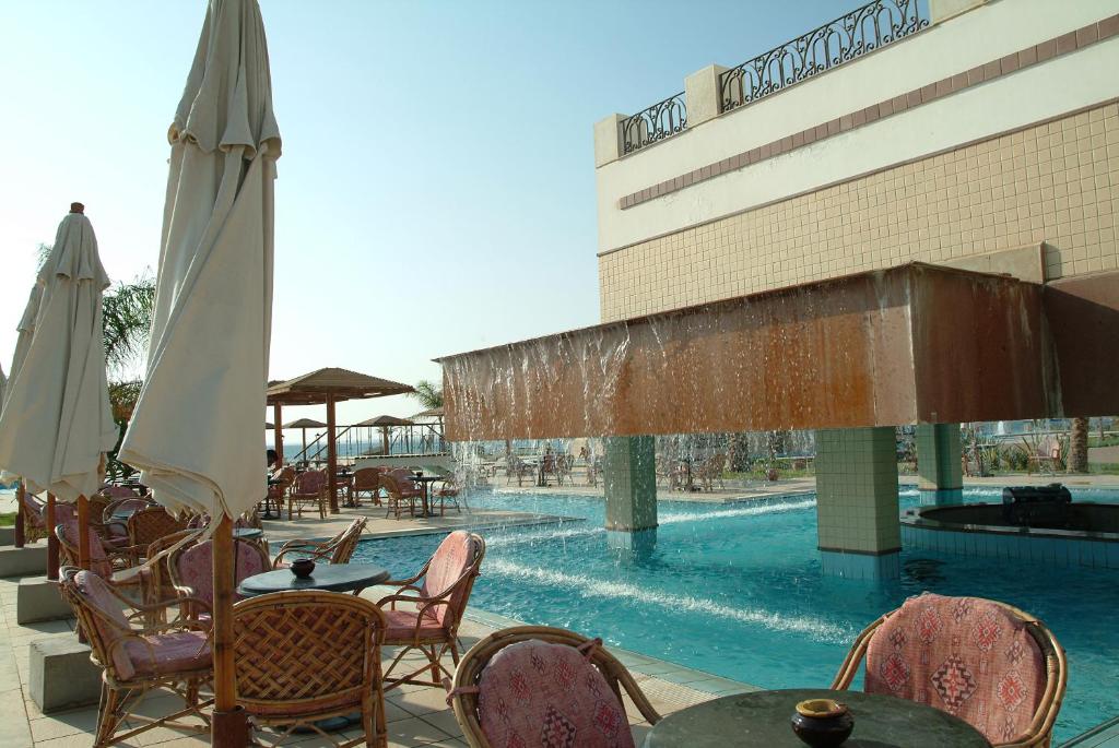 Горящие туры в отель Lahami Bay Beach Resort And Gardens Марса Алам Египет