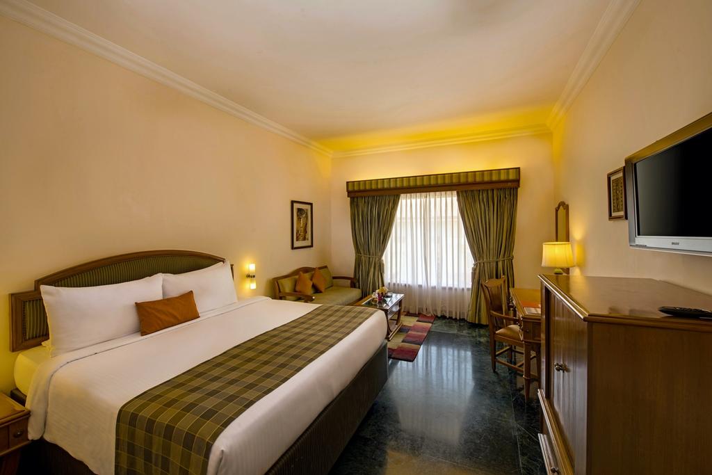 Odpoczynek w hotelu The Gateway Hotel Ummed Ahmedabad Ahmadabad