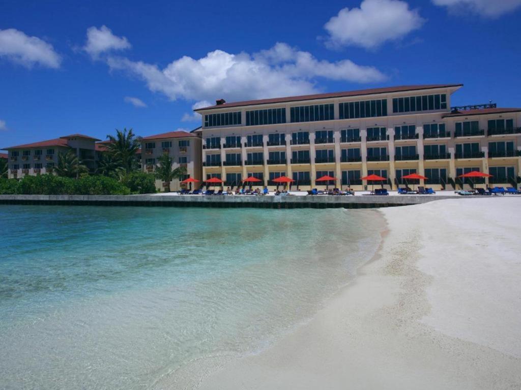 Отель, Северный Мале Атолл, Мальдивы, Hulhule Island Hotel