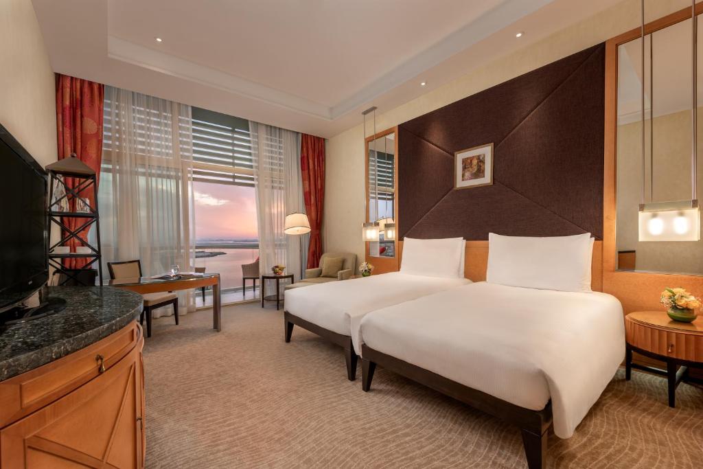 Отель, ОАЭ, Абу-Даби, Al Raha Beach Hotel