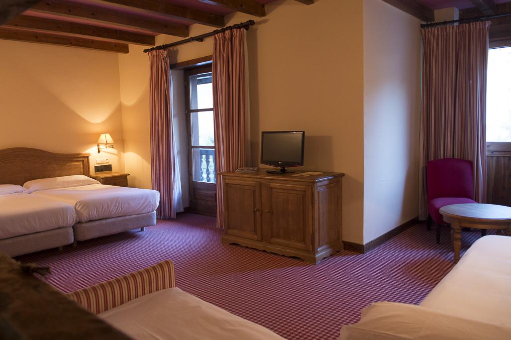 Отдых в отеле Chalet Bassibe Baqueira Hotel Пиренеи Испания