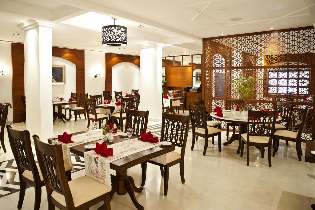 Горящие туры в отель Radisson Blu Resort Goa Кавелоссим Индия