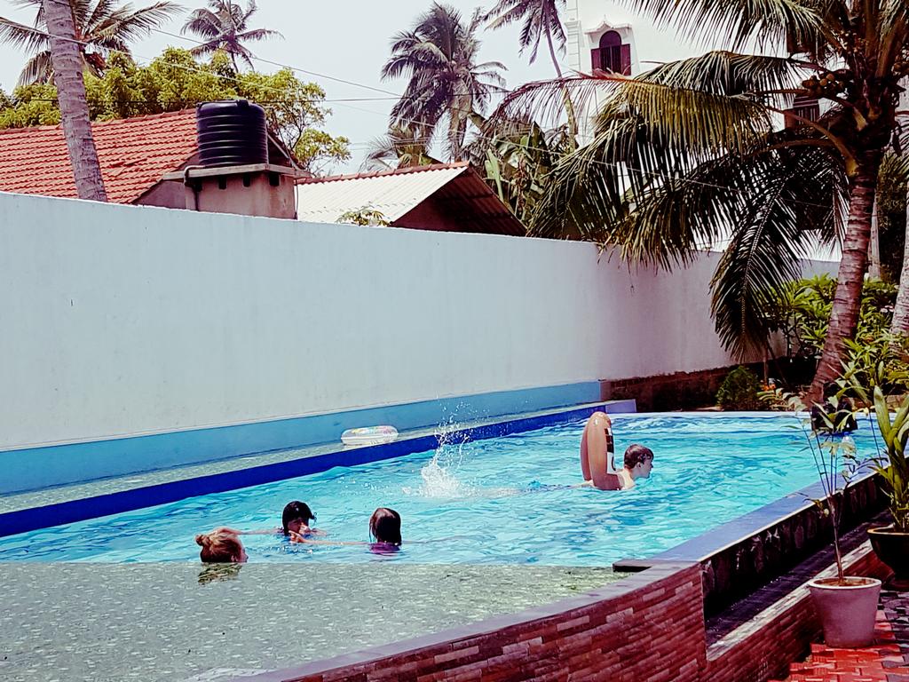 Шри-Ланка Liyanage Resort