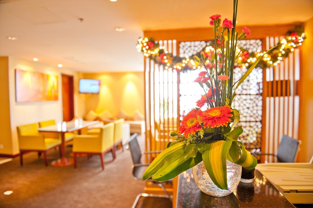 Отзывы гостей отеля Vissai Saigon Hotel Crew
