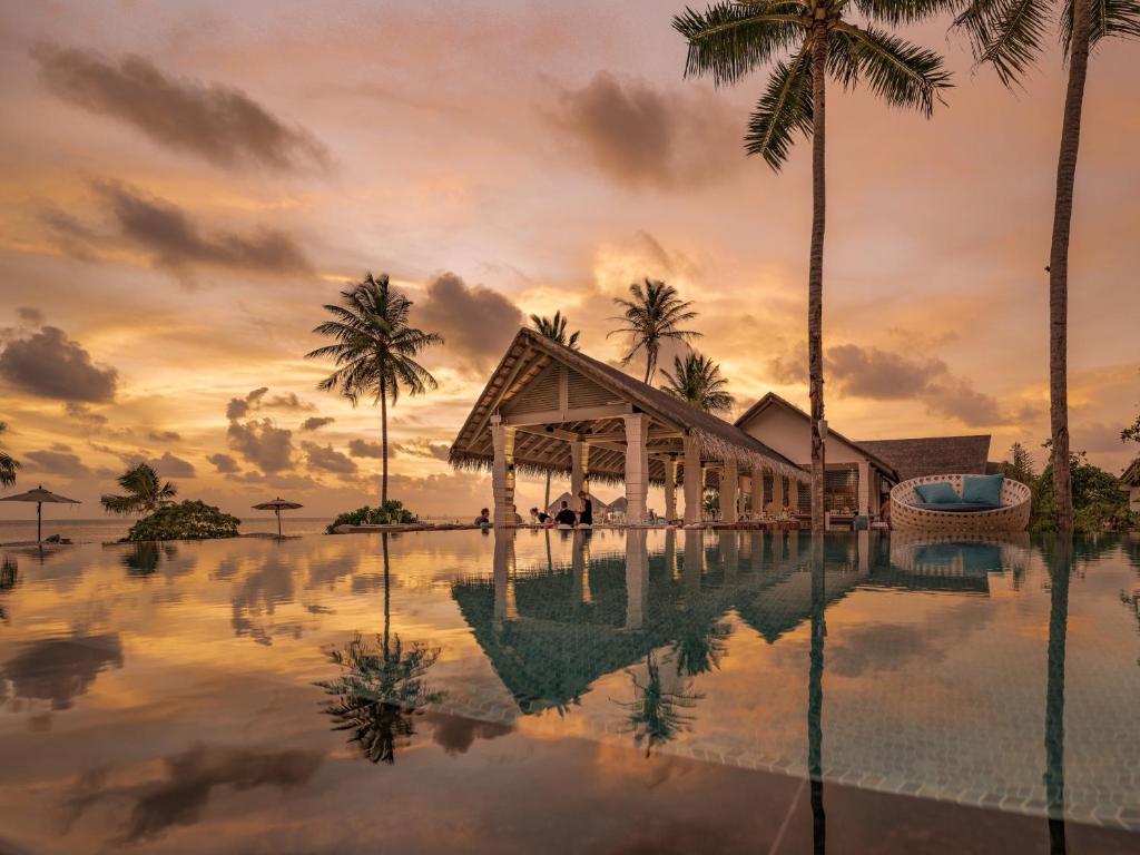 Горящие туры в отель Cora Cora Maldives Раа Атолл