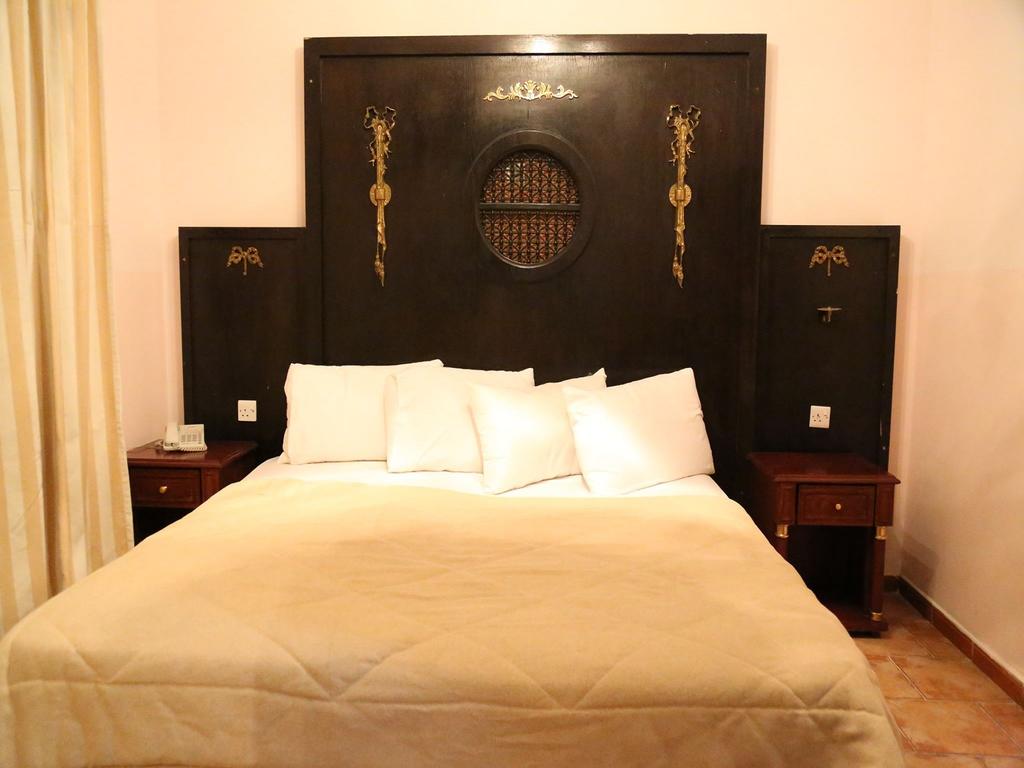Відпочинок в готелі Acacia Hotel Suites Амман