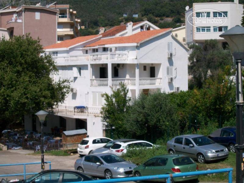 Апартаменты «Stari Hrast», Бечичи цены