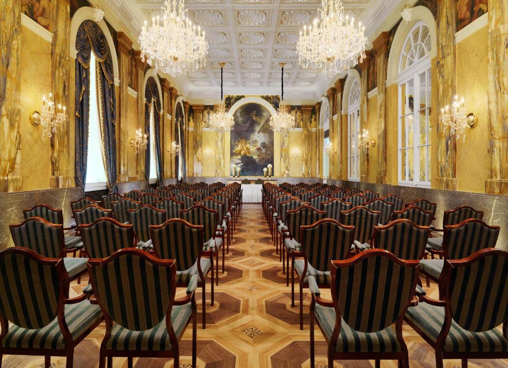 Hotel Imperial, a Luxury Collection Hotel, Vienna Австрія ціни