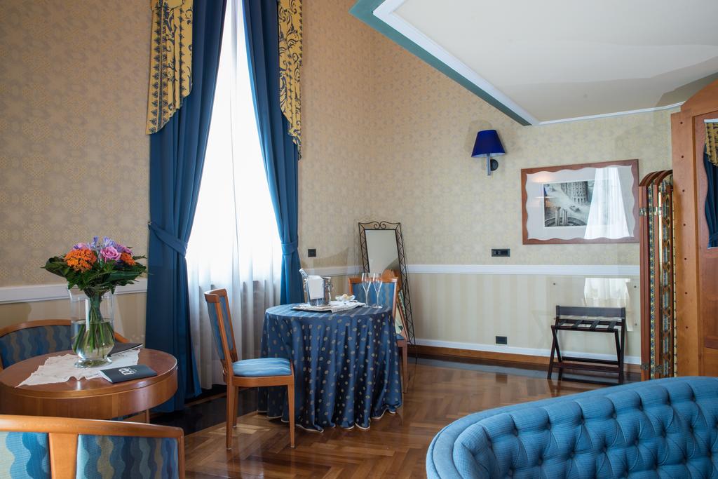 Grand Hotel Ortigia zdjęcia turystów