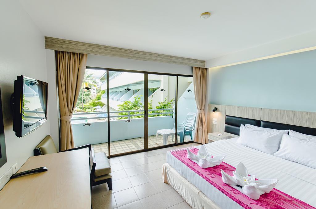 Отель, Пляж Карон, Таиланд, Karon Whale Resort