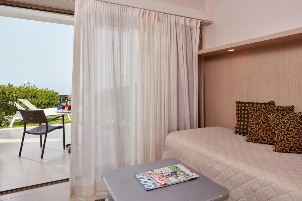 Tours to the hotel The Island Hotel Heraklion