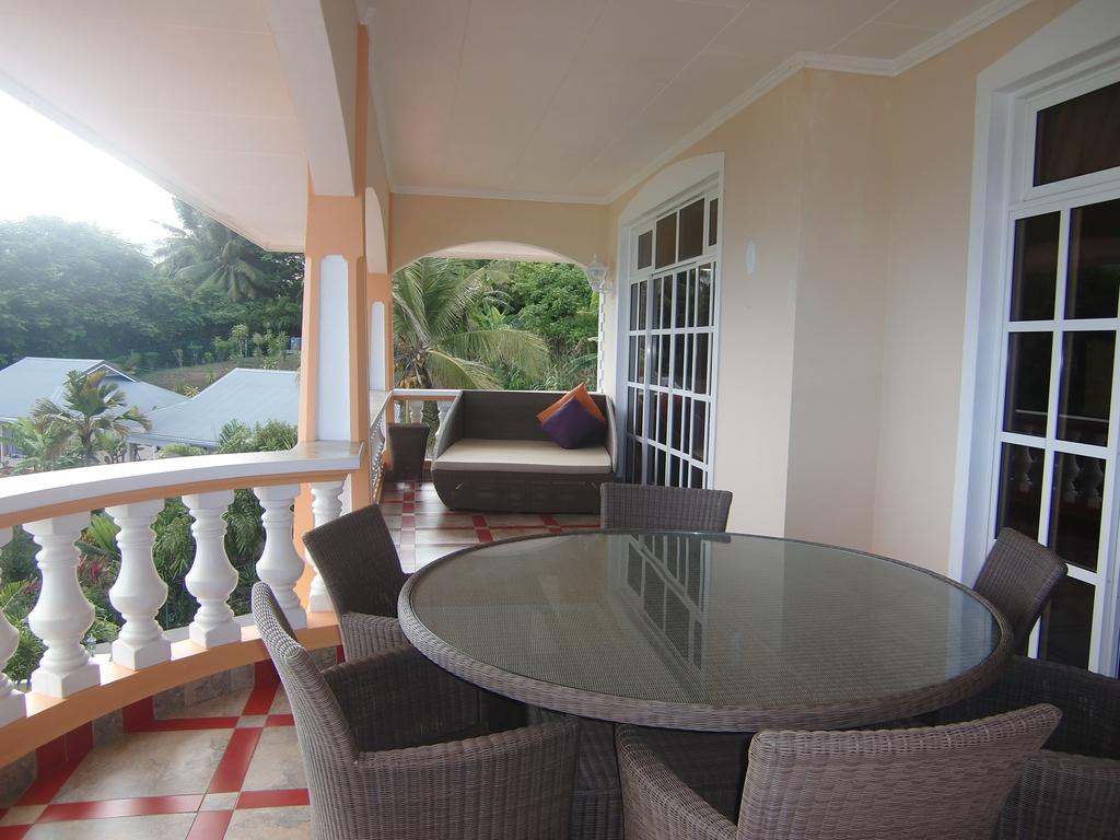 Гарячі тури в готель Au Fond de Mer View Self Catering Apartment Мае (острів) Сейшели