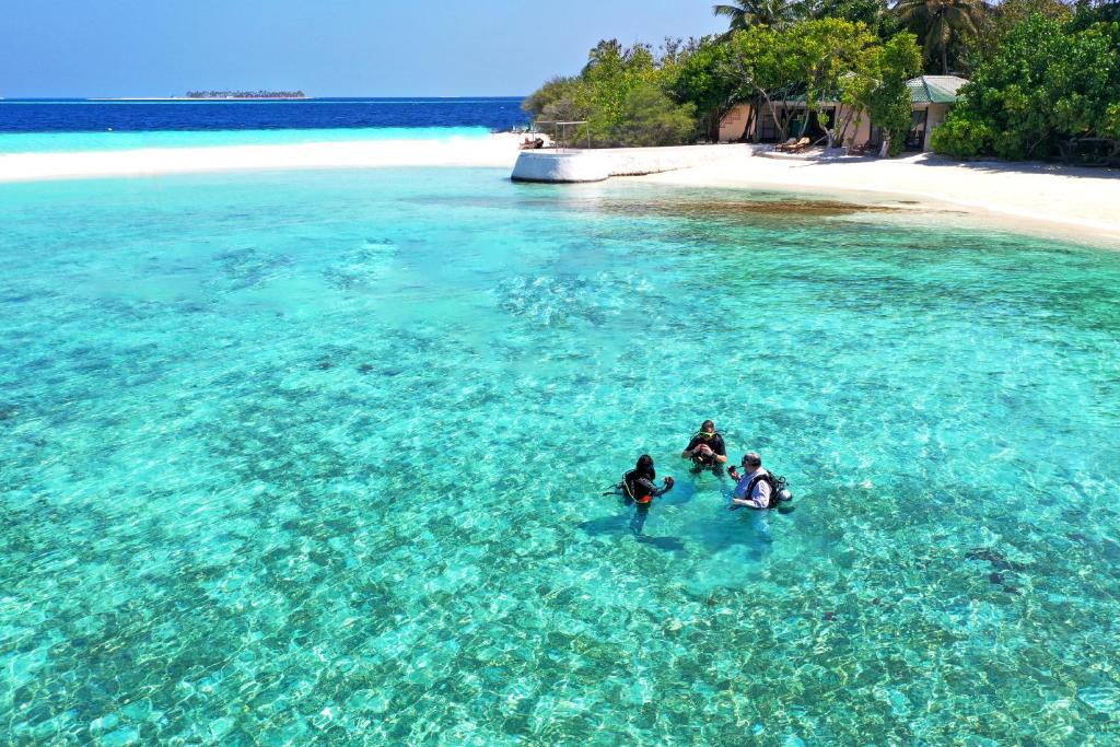 Eriyadu Island Resort, North Male Atoll prices