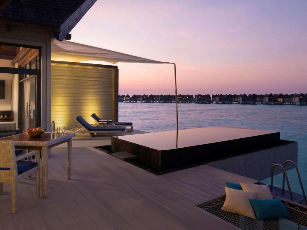 Hotel prices Movenpick Resort Kuredhivaru Maldives