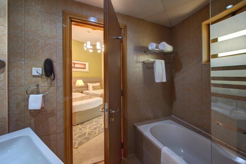 Radiance Premium Suites (ex. Al Barsha Hotel Apartment by Mondo) фото туристов