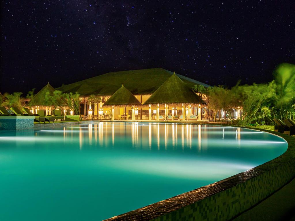 Горящие туры в отель Cocoon Maldives