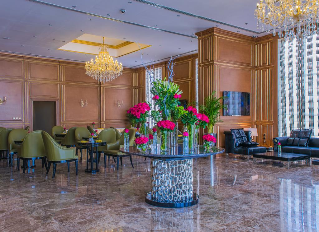Strato Hotel By Warwick, Доха (місто) ціни