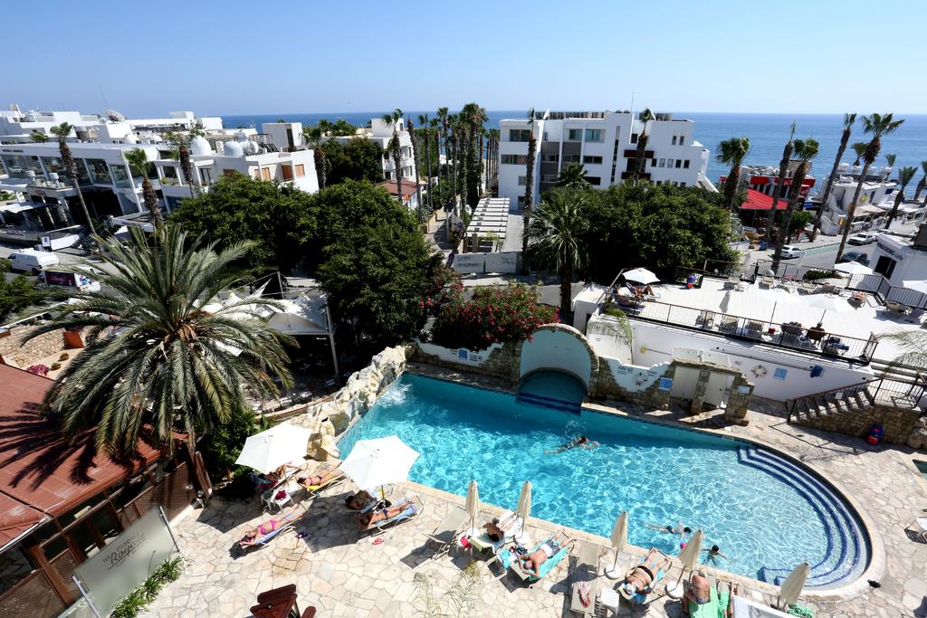 Гарячі тури в готель Dionissos Central Hotel L Пафос