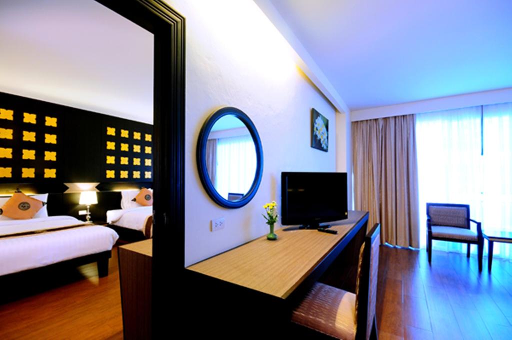 Hotel reviews Crystal Palace Pattaya 