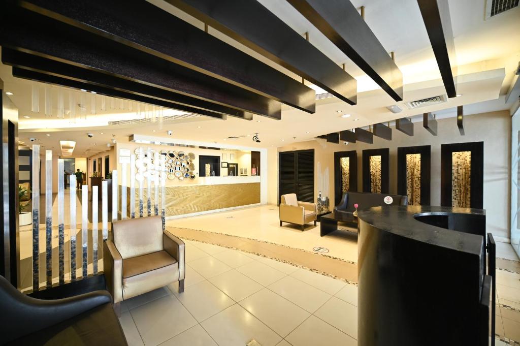 Al Waleed Palace Hotel Apartments - Oud Metha, Дубай (город), фотографии туров