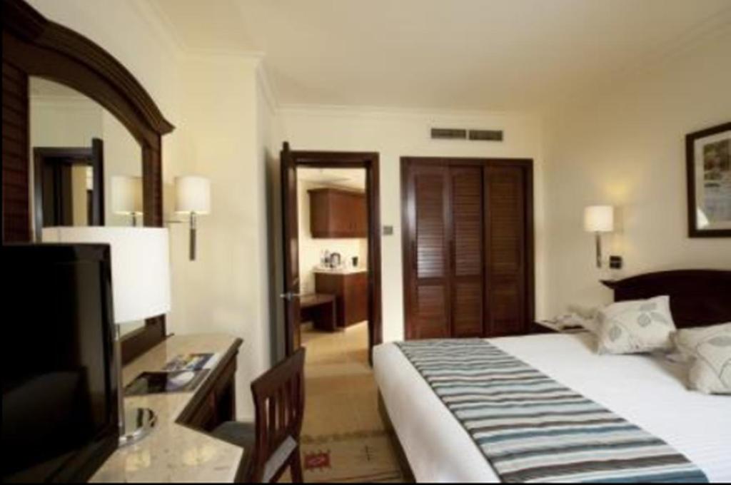 Готель, 4, Coral Beach Hurghada (ex.Coral Beach Rotana Resort)