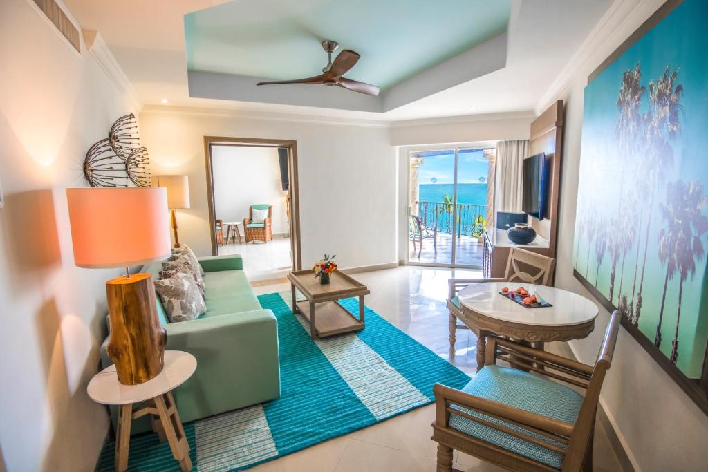 Горящие туры в отель Wyndham Alltra Cancun All Inclusive Resort (ex. Panama Jack Resorts Cancun) Канкун Мексика
