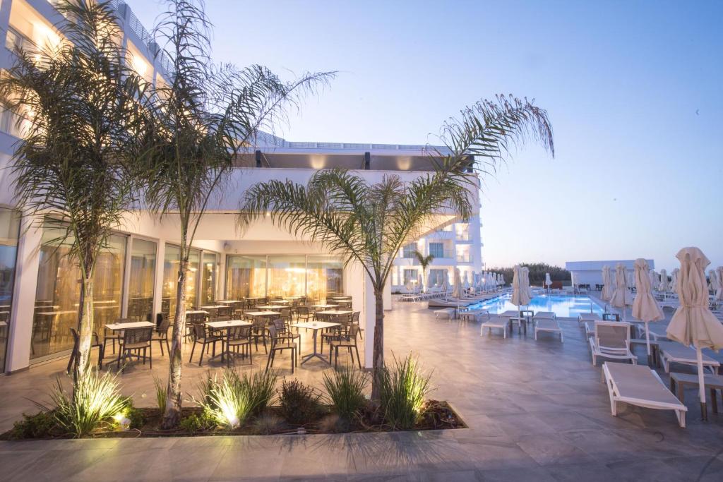Evalena Beach Hotel, Протарас, Кіпр, фотографії турів