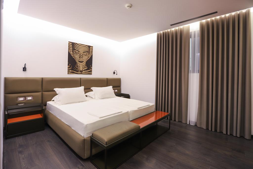 Готель, 5, Marina Bay Luxury Resort & Spa