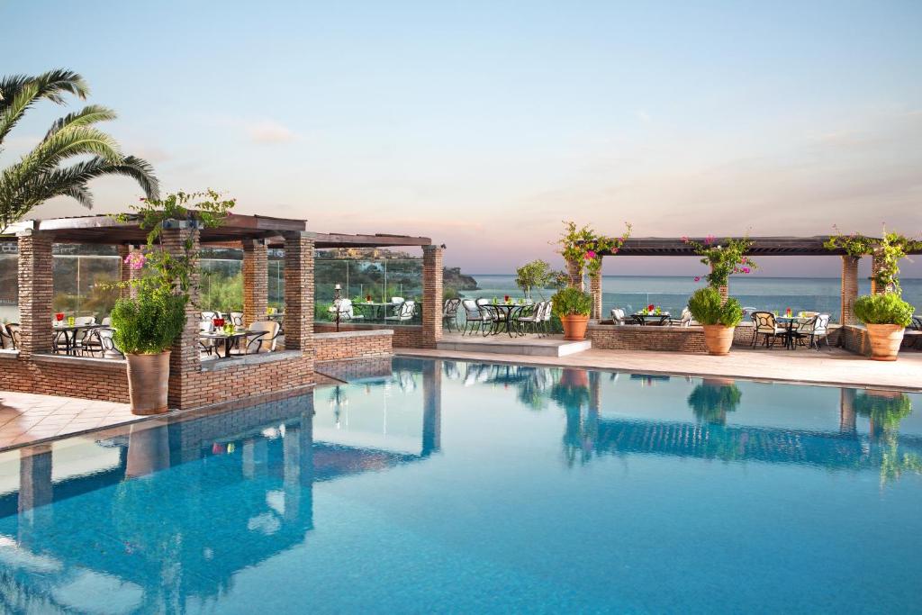Heraklion Out Of The Blue Resort & Spa