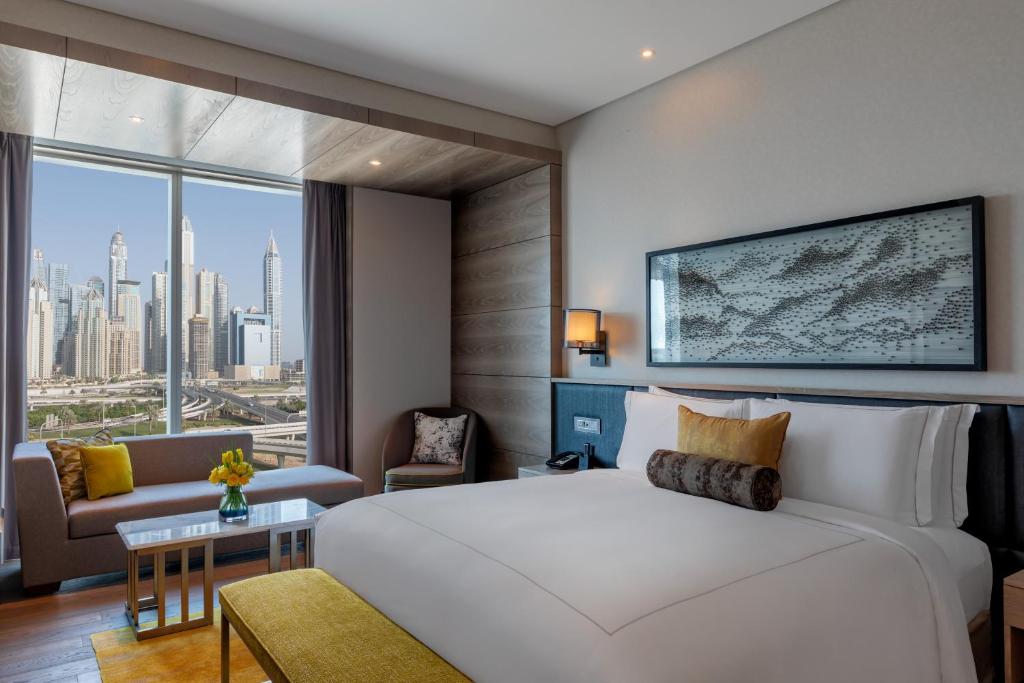 Hotel rest Taj Jumeirah Lakes Towers Dubai (beach hotels) United Arab Emirates