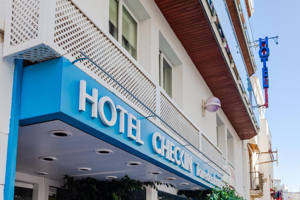 Отзывы об отеле Hotel Vm Torredembarra by Checkin