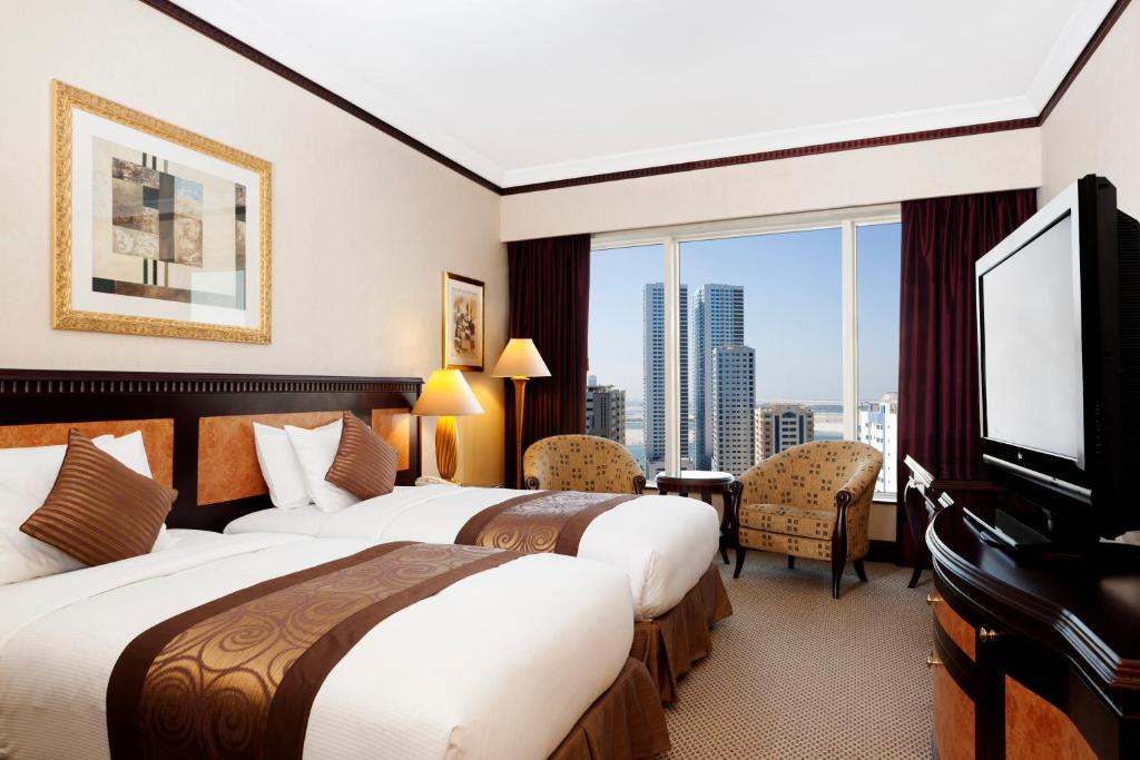 Горящие туры в отель Corniche Hotel Sharjah (ex. Hilton Sharjah)