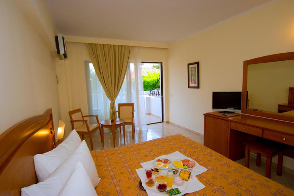 Відпочинок в готелі Porfi Beach Hotel Сітонія Греція