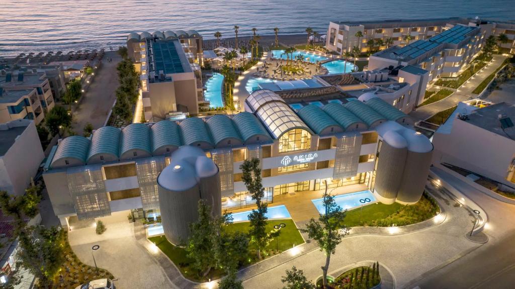 Відпочинок в готелі Amira Beach Resort & Spa Ретімно