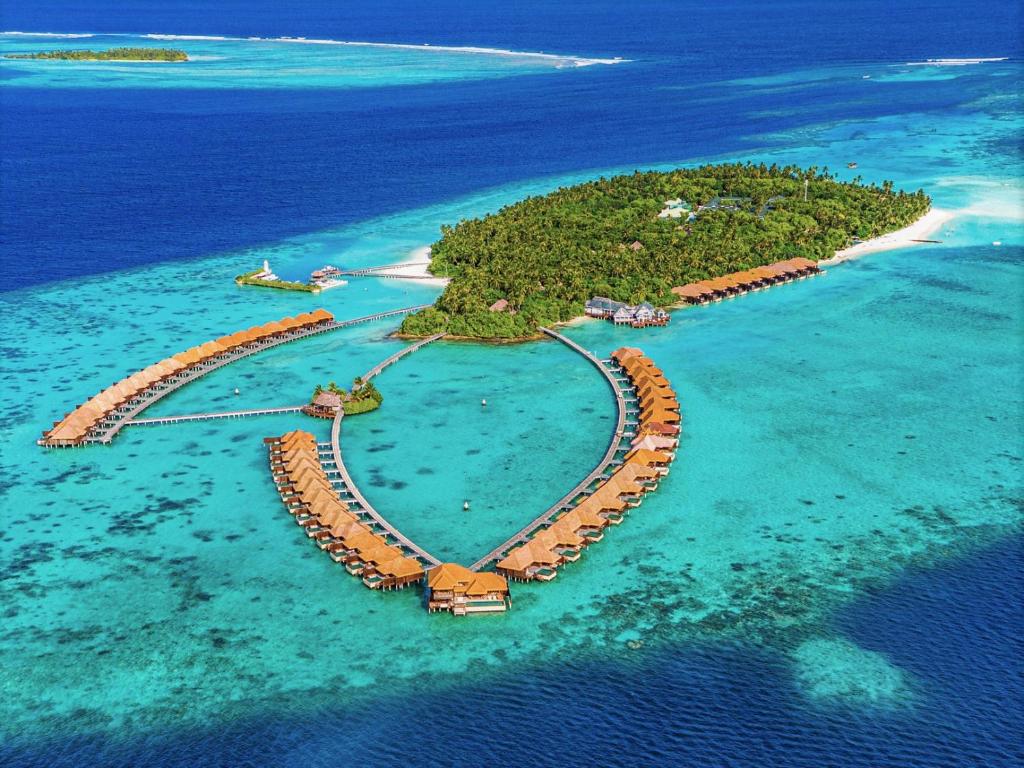 Tours to the hotel Ayada Maldives Huvadhu Atoll