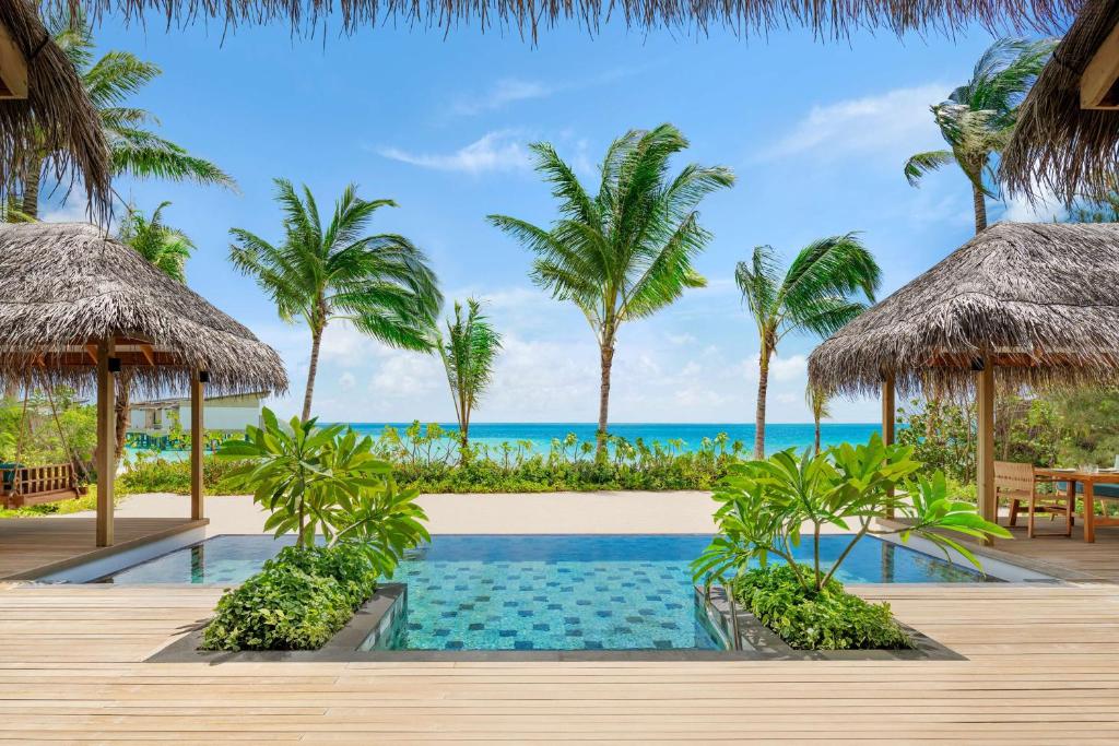 Hilton Maldives Amingiri Resort & Spa, питание
