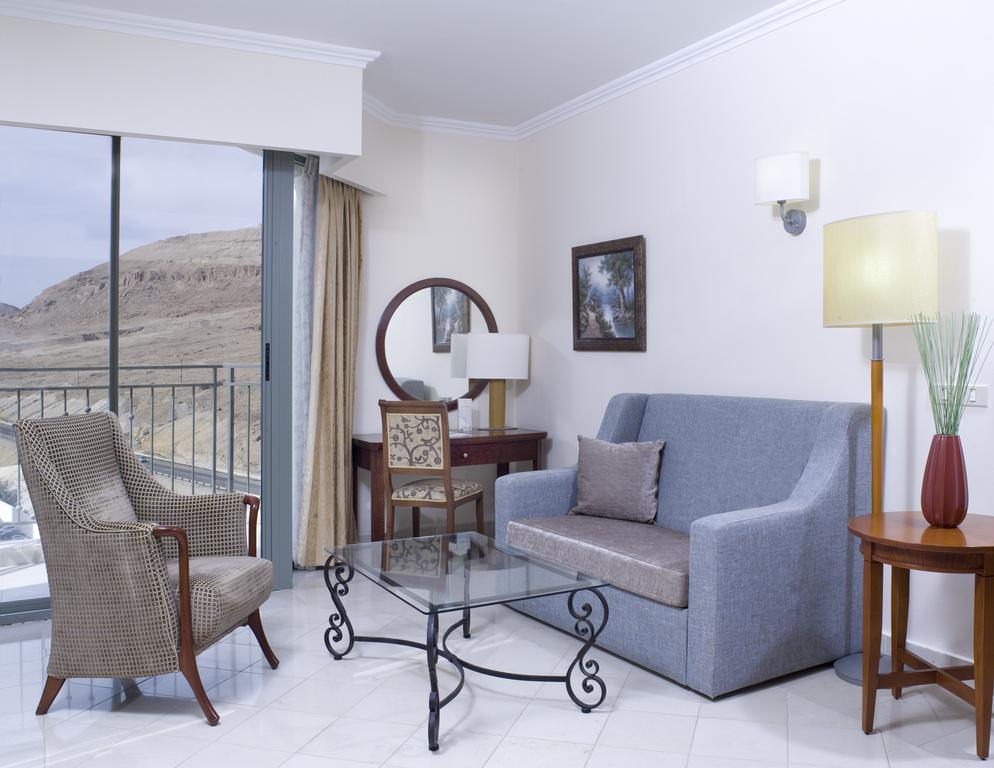 Відпочинок в готелі Royal (ex.Royal Rimonim Dead Sea)
