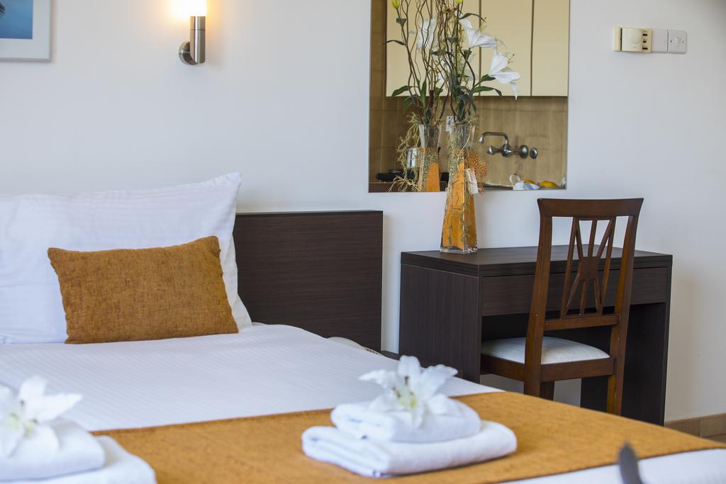 Отзывы гостей отеля Costantiana Beach Hotel Apartments
