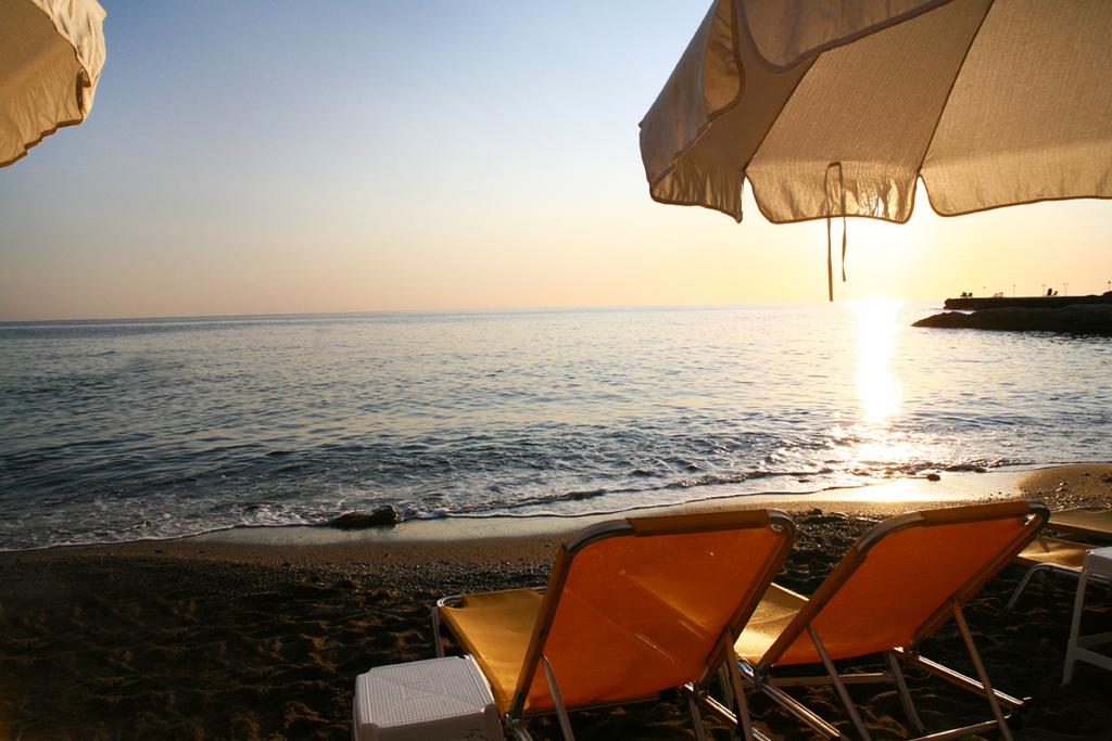 Evelyn Beach Hotel, Греция