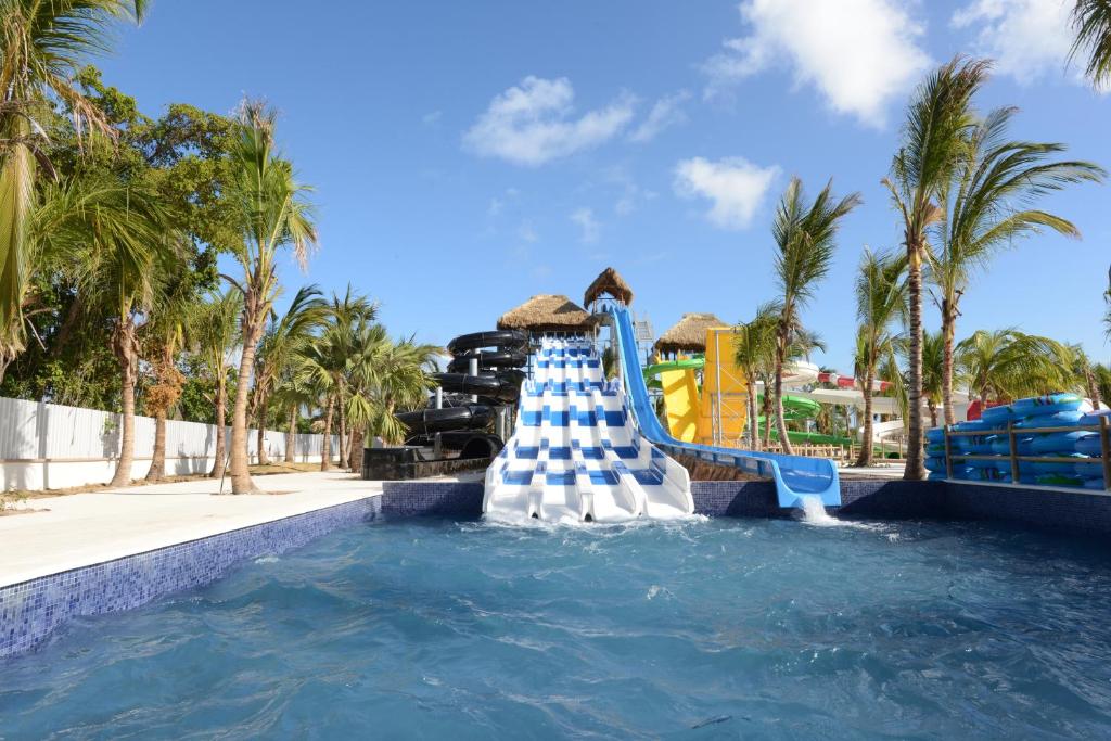 Відгуки про готелі Royalton Splash Punta Cana An Autograph Collection All-Inclusive Resort & Casino
