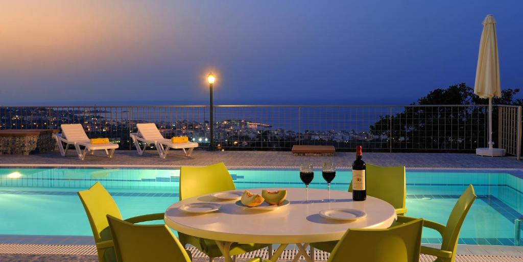 Отдых в отеле Danae's Luxury Villas Ираклион Греция