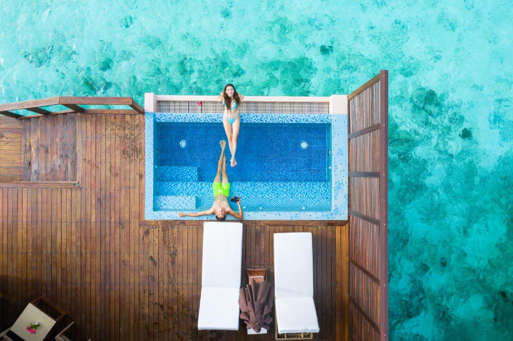 Гарячі тури в готель Lily Beach Resort & Spa Арі & Расду Атоли Мальдіви